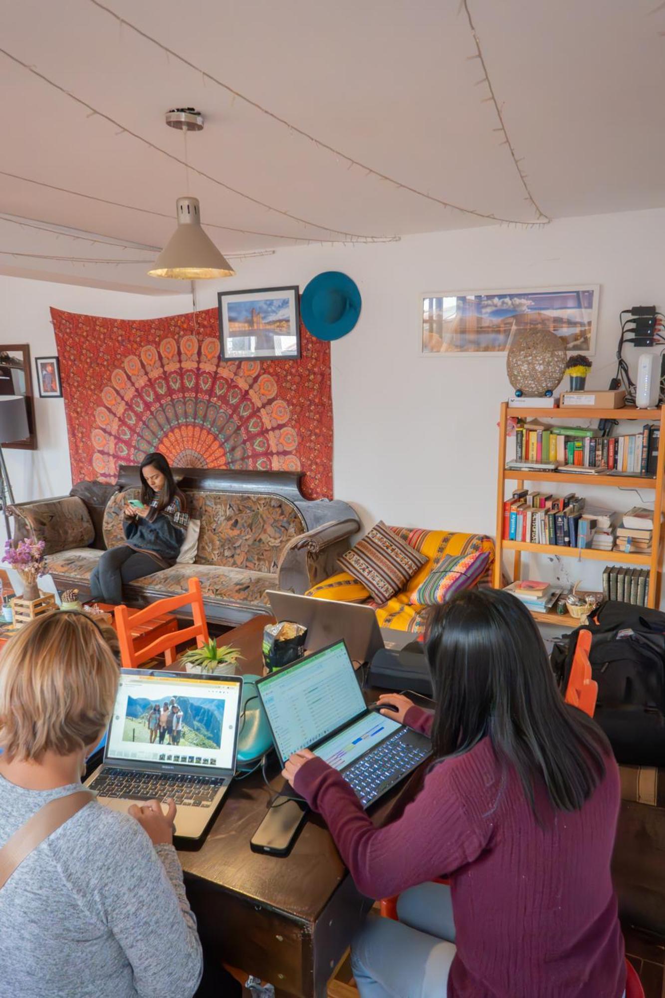 Native Soul Guesthouse クスコ エクステリア 写真
